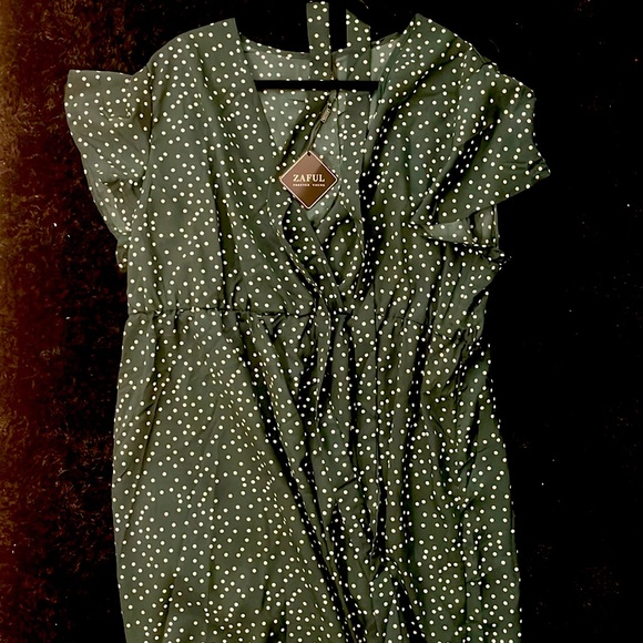 Zaful Green Polka Dot Dress - Picture 1 of 2